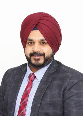 Portrait of Simar Chawla, Associate.